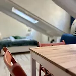 아파트 Cozy Loft In Centre *