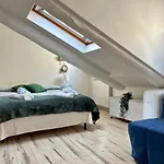 Cozy Loft In Centre トリノ