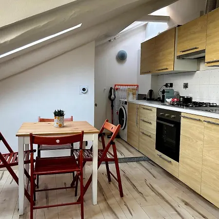 Cozy Loft In Centre